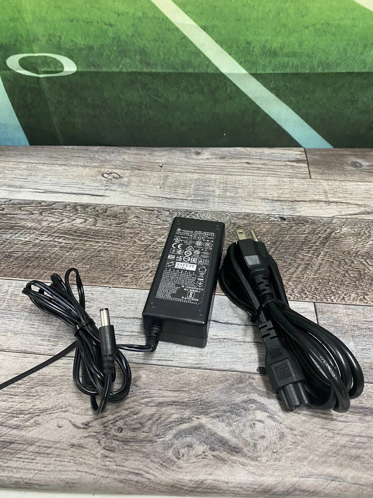 *Brand NEW*Original Hoioto ADS-65BI-19-3 19050G 19V 2.63A 50W AC Adapter Power Supply